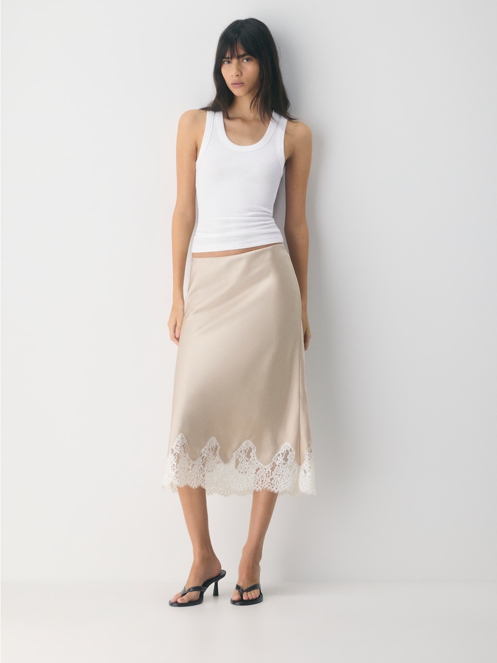 Aritzia Wilfred Henrietta Satin Skirt